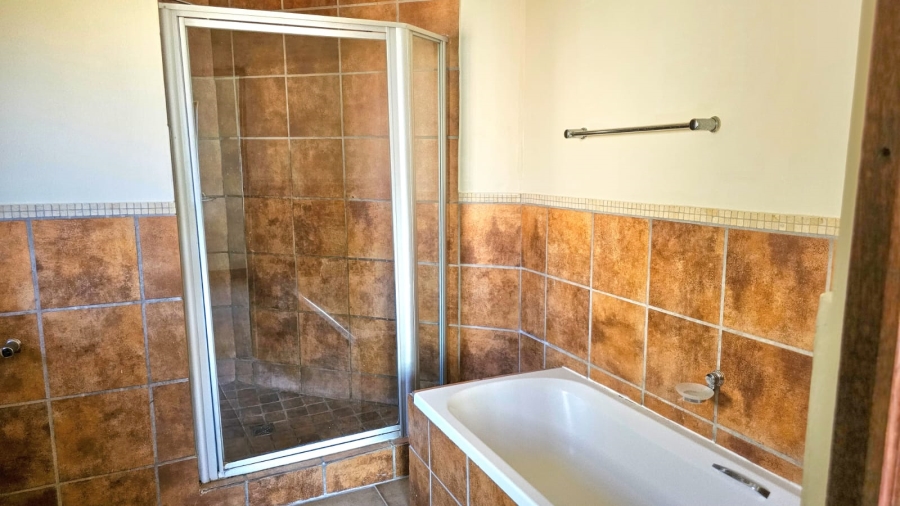 To Let 3 Bedroom Property for Rent in Landsmeer Residential Estate North West